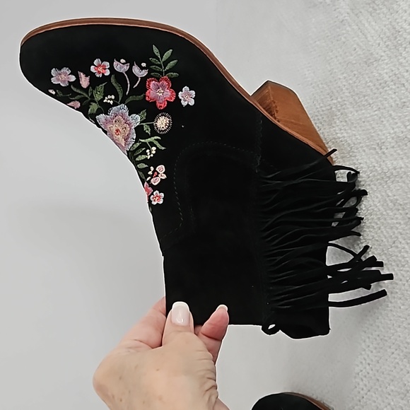 Sam Edelman Size 8 Black Suede Boots W/ Embroidered Flowers & Fringe Zip… - Picture 7 of 14
